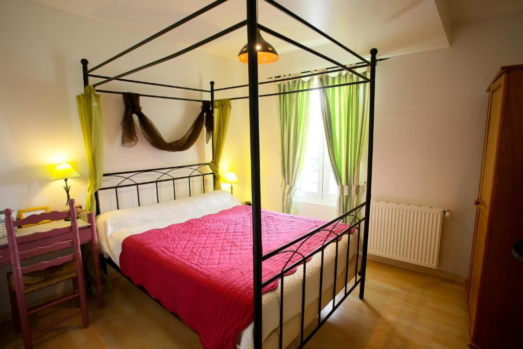 Logis Auberge La Cremaillere Villandraut Habitación foto