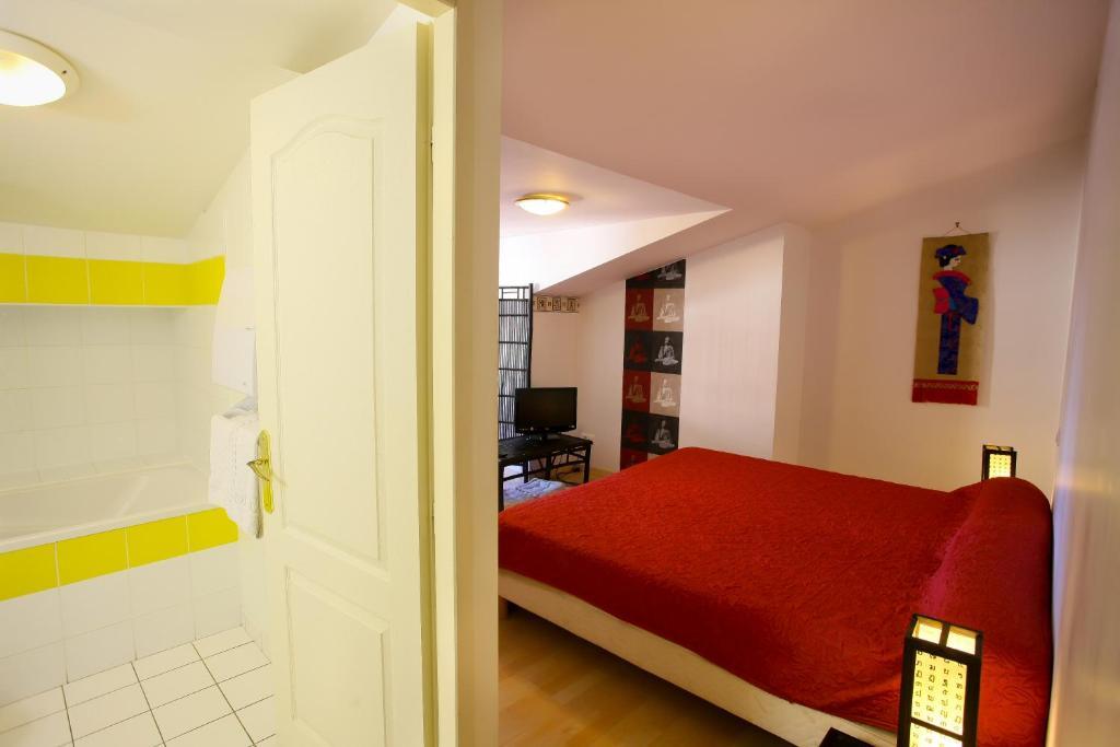 Logis Auberge La Cremaillere Villandraut Habitación foto